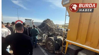 Mardin’de kamyon ile tır çarpıştı: 1 kişi yaralandı