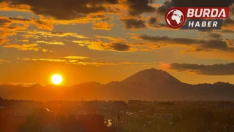 Ağrı’da gün batımı görsel şölene dönüştü