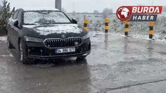 Yaylada aniden bastıran kar, vatandaşa zor anlar yaşattı