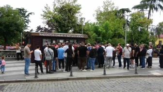 Trabzonspor - Galatasaray karşılaşmasının biletleri hızla tükeniyor