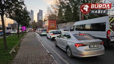 İstanbul'da Okullar Açıldı: Trafikte Yoğunluk Arttı