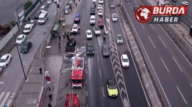 Zeytinburnu'nda İş Makinesi Alev Aldı! Trafikte Yoğunluk Oluştu