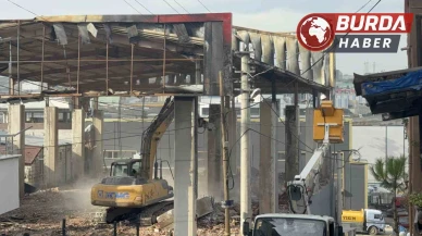 Dilovası Yangını Sonrası Parfüm Tesisinde Yıkım Başladı