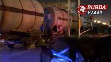 Diyarbakır'da Tren ile Otomobil Kaza Yaptı: 1 Kişi Yaralandı