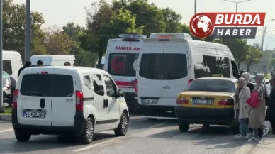 Yaya Çarpmamak İçin Fren Yapan Sürücü, Direğe Çarptı: 1 Yaralı