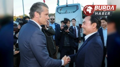 ABD Savunma Bakanı Güney Kore'de DMZ'yi Ziyaret Etti