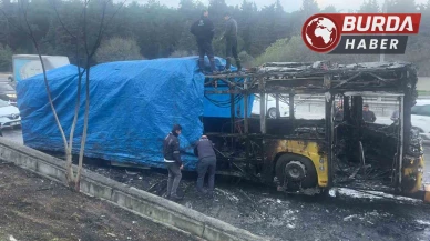 Eyüpsultan'da İETT Otobüsü Aniden Alev Aldı