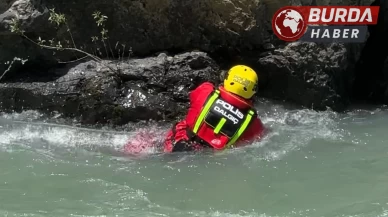 Arkadaşlarıyla dereye giren çocuktan 3 gündür haber alınamıyor.
