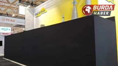 Paris Airshow’daki İsrailli stantlara siyah branda çekildi.