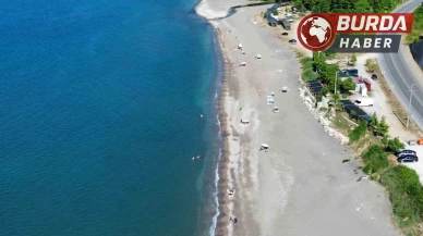 Akçakoca’da yasağın kalkmasına rağmen sahiller boş kaldı.