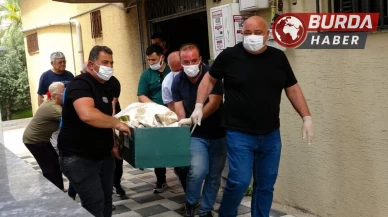 Antalya’da 58 yaşındaki adam evinin önünde ölü bulundu