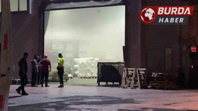 Bursa’da tekstil fabrikasında yangın meydana geldi.