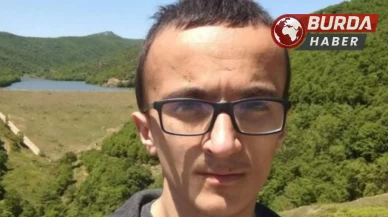 Bursa'da başı çekyatın altına sıkışmış halde ölü bulundu.