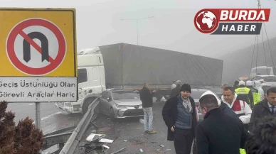 Gaziantep Otoyolundaki Zincirleme Kazada 2 Kişi Hayatını Kaybetti