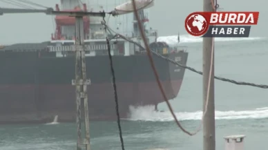 Sarıyer’de Karaya Oturan Gemi İçin Kurtarma Çalışmaları Devam Ediyor