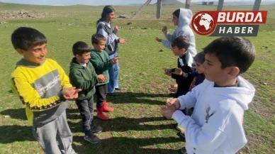 Ağrı’nın kırsal ilçelerinde çocuklar geleneksel oyunlarla büyüyor