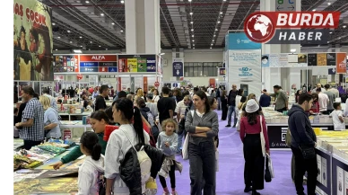 İZKİTAP Kültürpark'ta kitapseverlerle buluşuyor