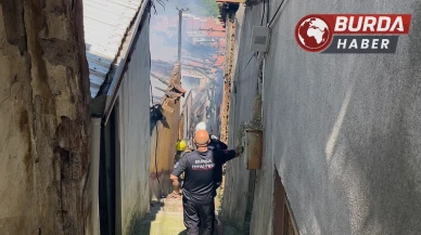 Bursa’da 4 ev alevlere teslim oldu