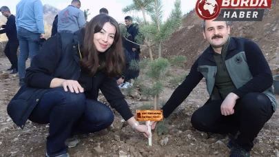 Şehit Öğretmenler İçin Hatıra Ormanı Açıldı:Unutulmaz Bir Hatıra Kaldı