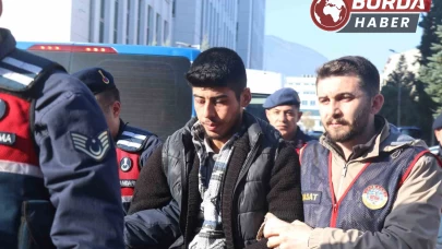 Anne-babasını darp eden adamı öldürmek için 8 yıl plan yapmış.
