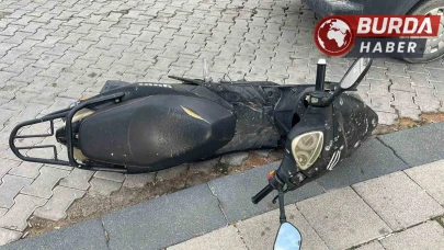 Hafif ticari araç ile motosiklet kaza yaptı: 1 kişi yaralandı