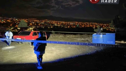 Konya’da bir kişi otomobilinin kenarında ölü halde bulundu.