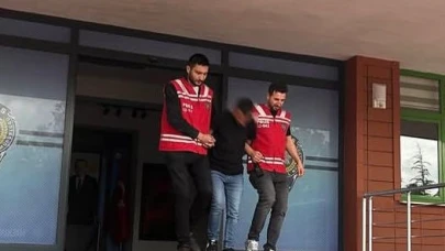 Isparta’da 71 ayrı dosyadan aranan kişi sahte kimlikle yakalandı.
