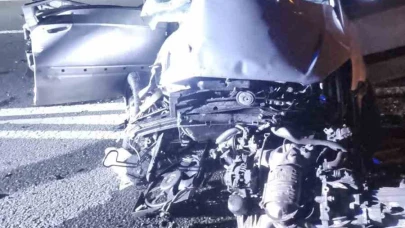 Konya’da yolcu otobüsü ile otomobil çarpıştı: 2 kişi yaralandı