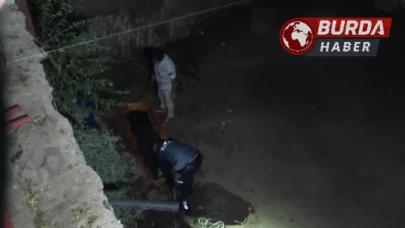 Antalya'da Turist Kadın İnşaat Çukuruna Düştü, Hastaneye Kaldırıldı