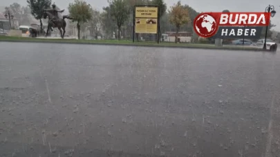 Tekirdağ'da Şiddetli Yağış: Sokaklar Göle Döndü