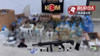 Çanakkale’de Kaçakçılık Operasyonunda Alkol ve Silahlar Ele Geçirildi