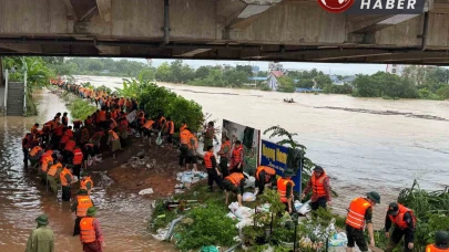 Vietnam’da Matmo Tayfunu bilançosu: 8 kişi hayatını kaybetti
