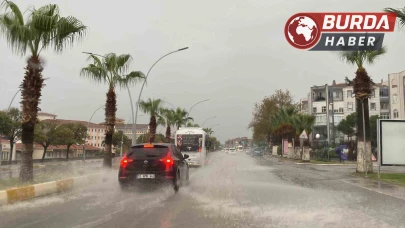 Ayvalık’ta son 24 saatte metrekareye 42.8 kilogram yağmur düştü.