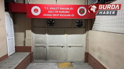 Cadde ortasında bıçaklı kavga: 1 kişi hayatını kaybetti