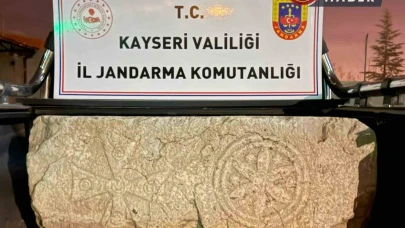 Kayseri'de Evde Yapılan Aramada VI. Yüzyıla Ait Kapı Sovesi Bulundu