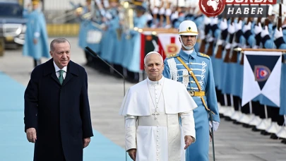 Cumhurbaşkanı Erdoğan, Papa 14. Leo'yu Külliye'de Karşıladı