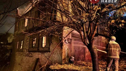 150 Yıllık Tarihi Konakta Yangın: 7 Kişi Son Anda Kurtuldu