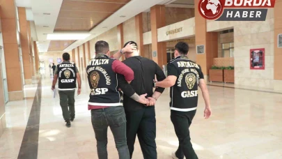 Antalya'da 18 Yıl 7 Ay 17 Gün Hapis Cezası Bulunan Şahıs Yakalandı