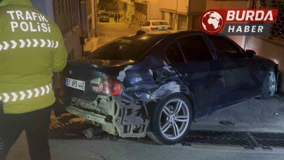 Polisin Dur İhtarına Uymayıp Kaçan Sürücü 3 Araça Çarptı