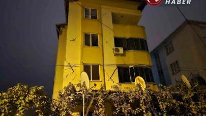 Balıkesir Gece Boyu Depremlerle Sarsıldı