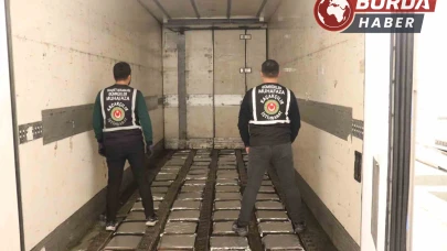 Gümrüklerde 450,8 Kilogram Uyuşturucu Ele Geçirildi