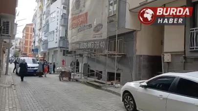 Bursa'da İnşaat İskelesinden Düşen Genç İşçi Ağır Yaralandı