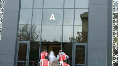 Çanakkale'de Kuyumcu Soygunu Girişiminde Bulunan 2 Kişi Tutuklandı