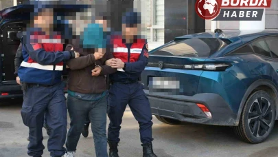 Kuşadası'nda Firari Terörist Kuzenin Kimliğiyle Yakalandı