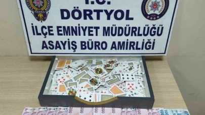 Hatay'da Polis Baskını: Kumar Oynayan 10 Kişiye 92 Bin TL Ceza