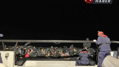İzmir Çeşme Açıklarında Sahil Güvenlik 44 Düzensiz Göçmeni Yakaladı