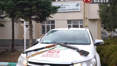 Erzincan'da Araçta Vurulmuş Yaban Keçisi Bulundu: 3 Şahıs Gözaltında