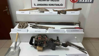 Gaziantep'te Define Kazısı Yapan 4 Şahıs Suçüstü Yakalandı