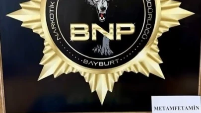 İranlı Şahsın Vücudundan 571 Gram Metamfetamin Çıkarıldı