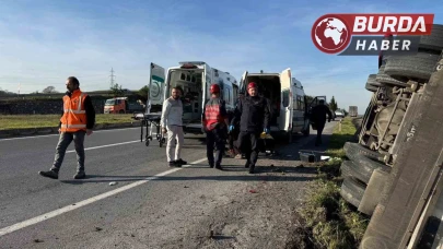 Adapazarı'nda Meydana Gelen Kazada Tanker Devrildi, Sürücü Yaralandı